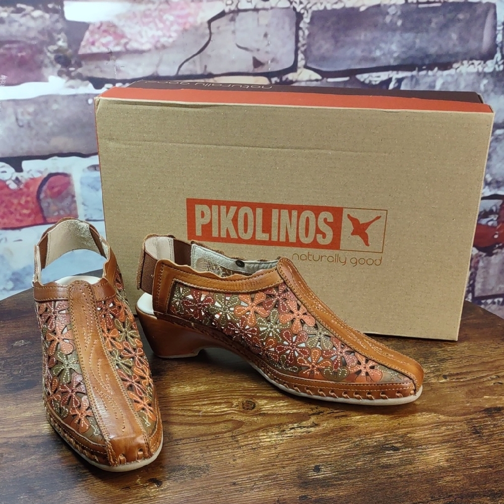 Pikolinos "Romana" Woven Leather Sling Back